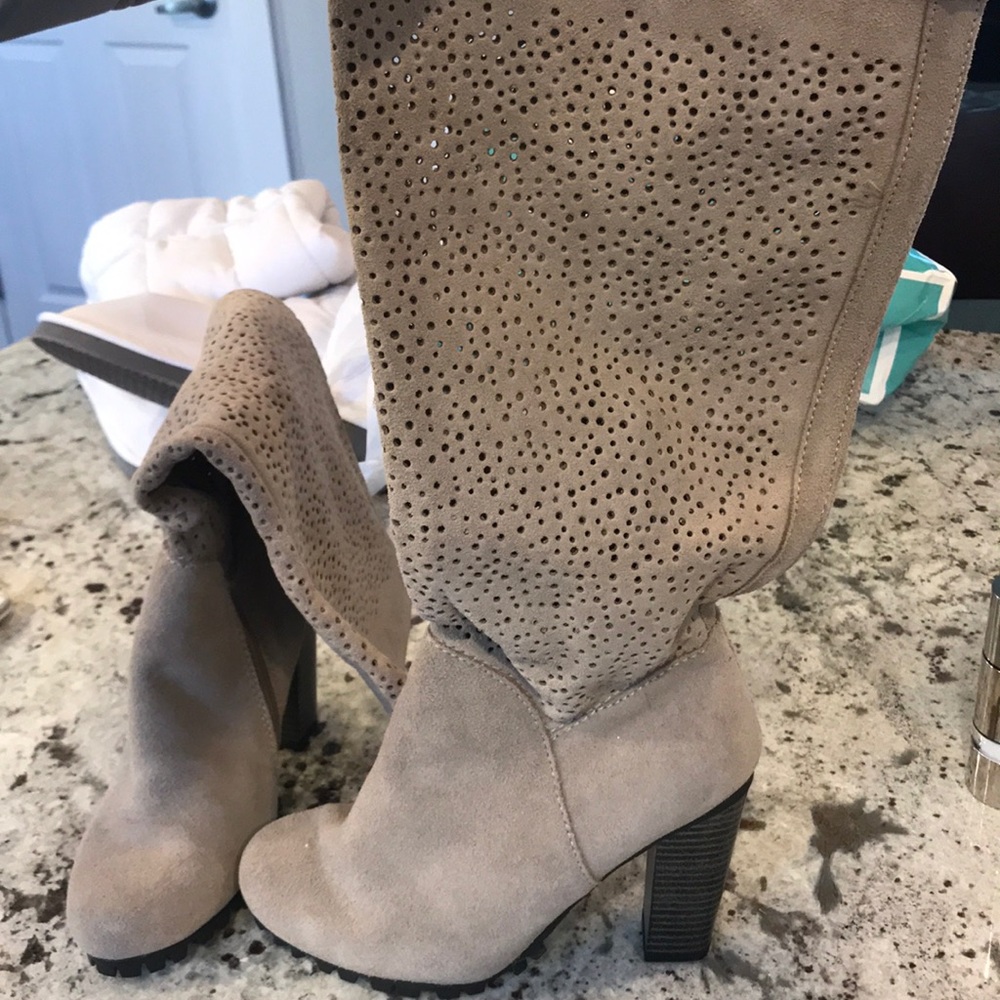 Tan Heeled Boots